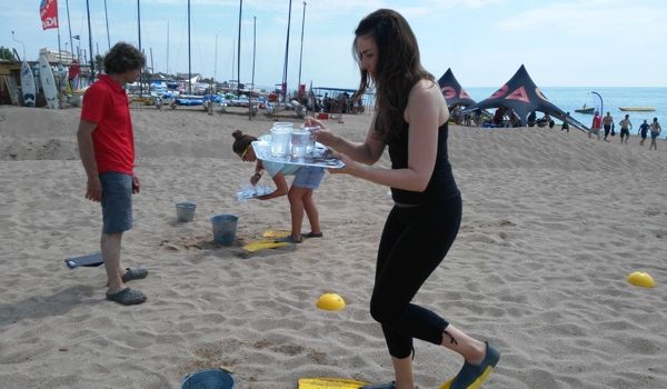 Organización jornada lúdica en playa para grupos